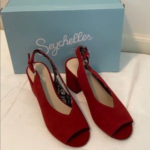 Seychelles Playwright II Brick Suede Heels